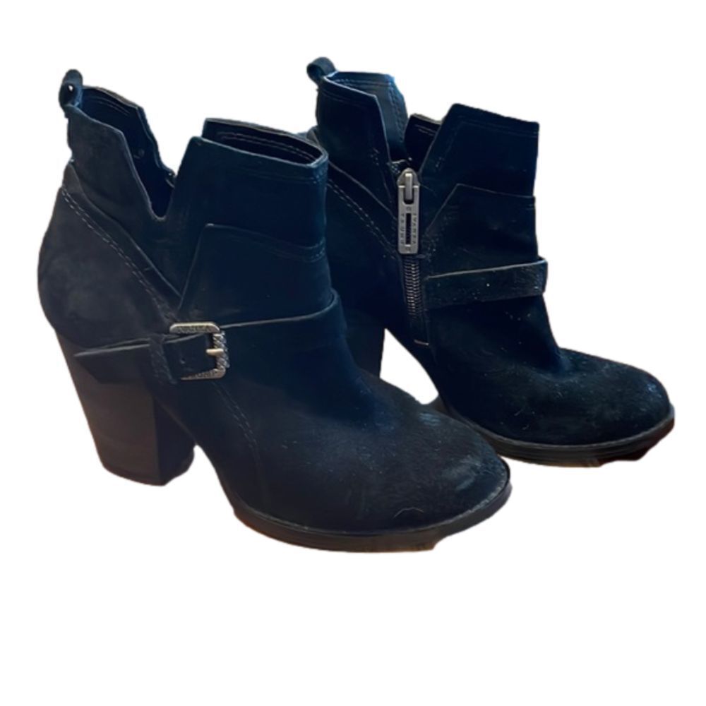 good condition ,black Ivanka Trump boots size 5